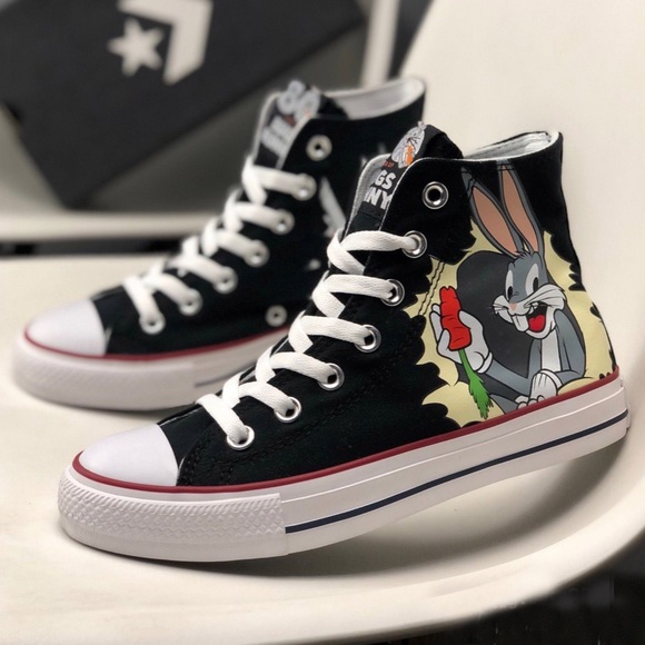 CONVERSE HIGH TOPS BUGS BUNNY LOONEY TUNES SIZE 6-7.5 - Picture 2 of 5